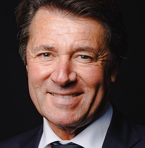 Christian Estrosi, Maire de Nice et ancien Ministre, signe le manifeste anticorrida de la FLAC !